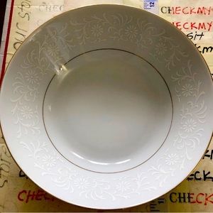 ANTIQUE COVINGTON NEW IN BOX FINE CHINA CHANTILLY PATTERN SETS